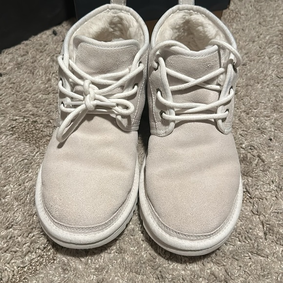 UGG 3 pairs 60 each and care kit $20
Thanks for looking
Let’s make a deal - Picture 5 of 17